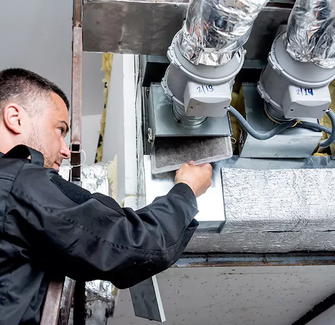 Why Homeowners Businesses Trust Us in Des Moines, IA?